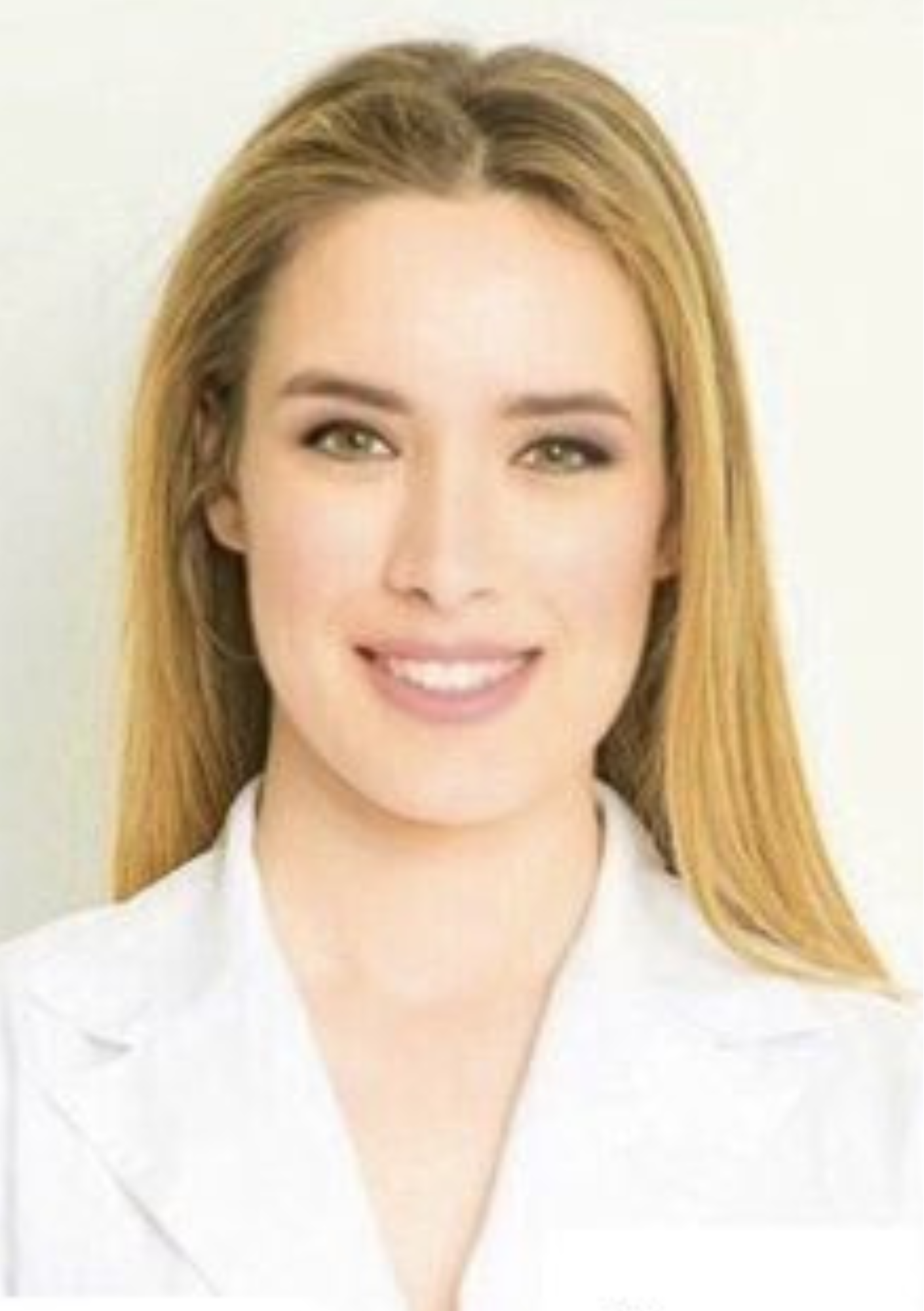 Dra. Cecilia Carrillo recomieda SKIN MOLECULE X
